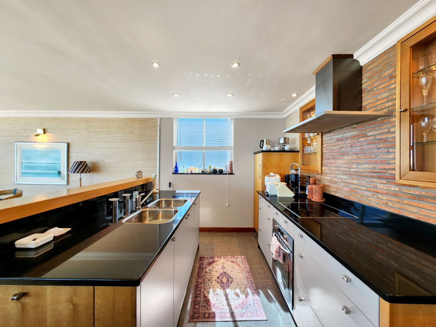 3 Bedroom Property for Sale in Bantry Bay Western Cape